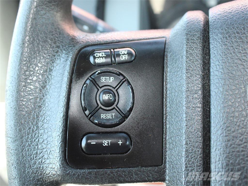 Ford F450 트럭 탑재 고소작업대