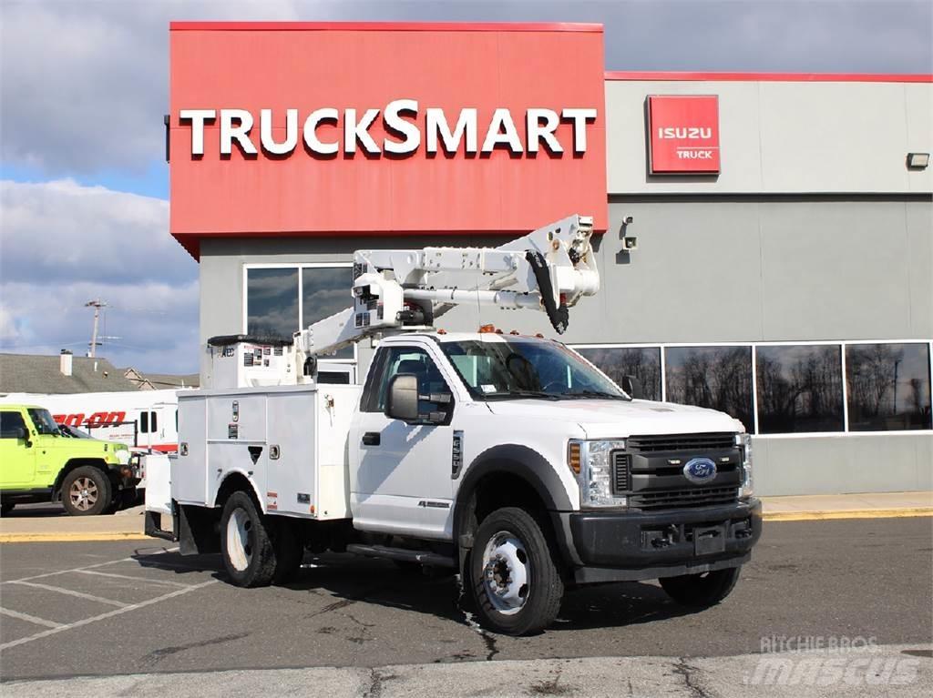Ford F550 트럭 탑재 고소작업대