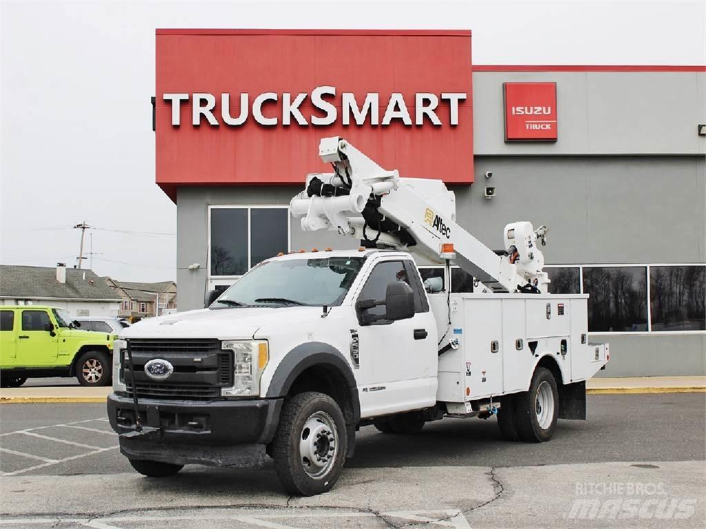 Ford F550 트럭 탑재 고소작업대