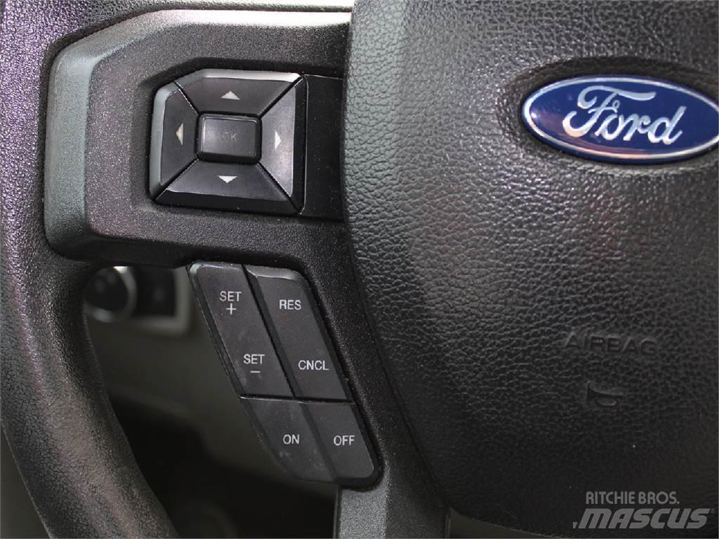 Ford F550 트럭 탑재 고소작업대