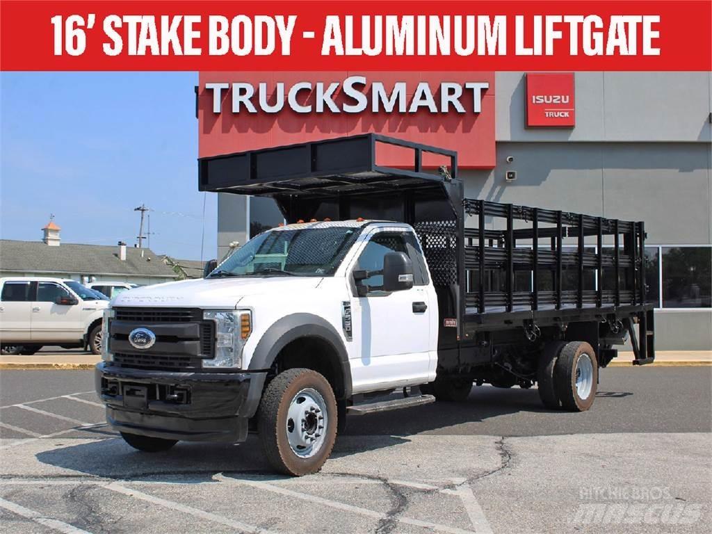 Ford F550 플랫베드/드롭사이드 트럭