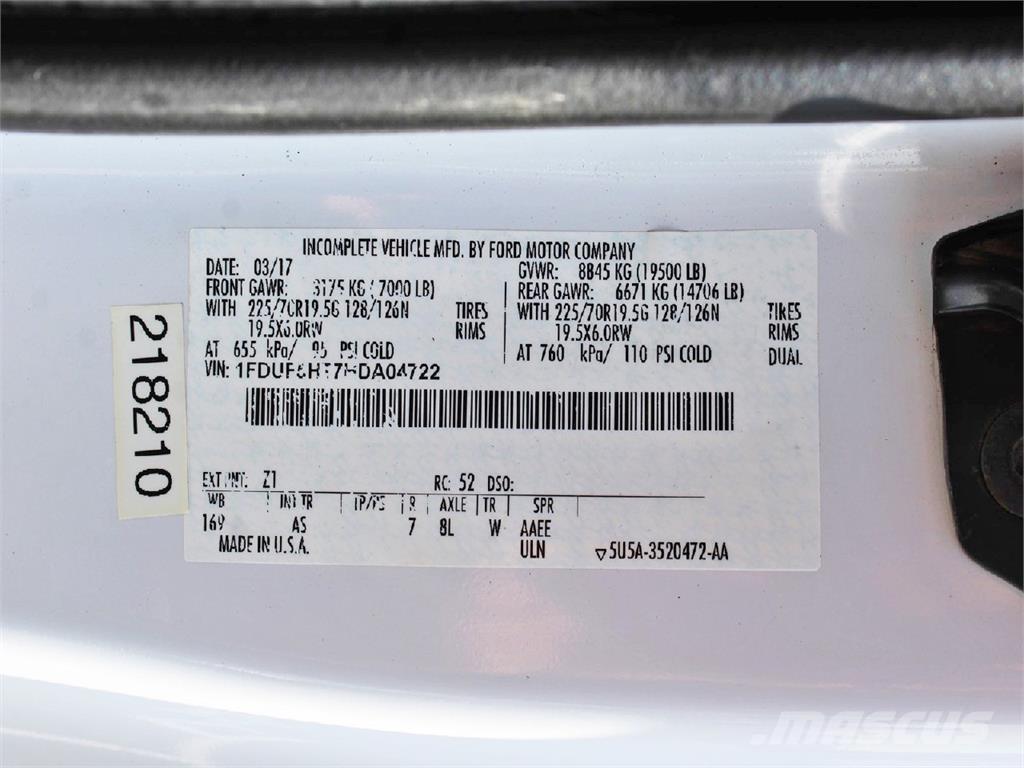 Ford F550 트럭 탑재 고소작업대