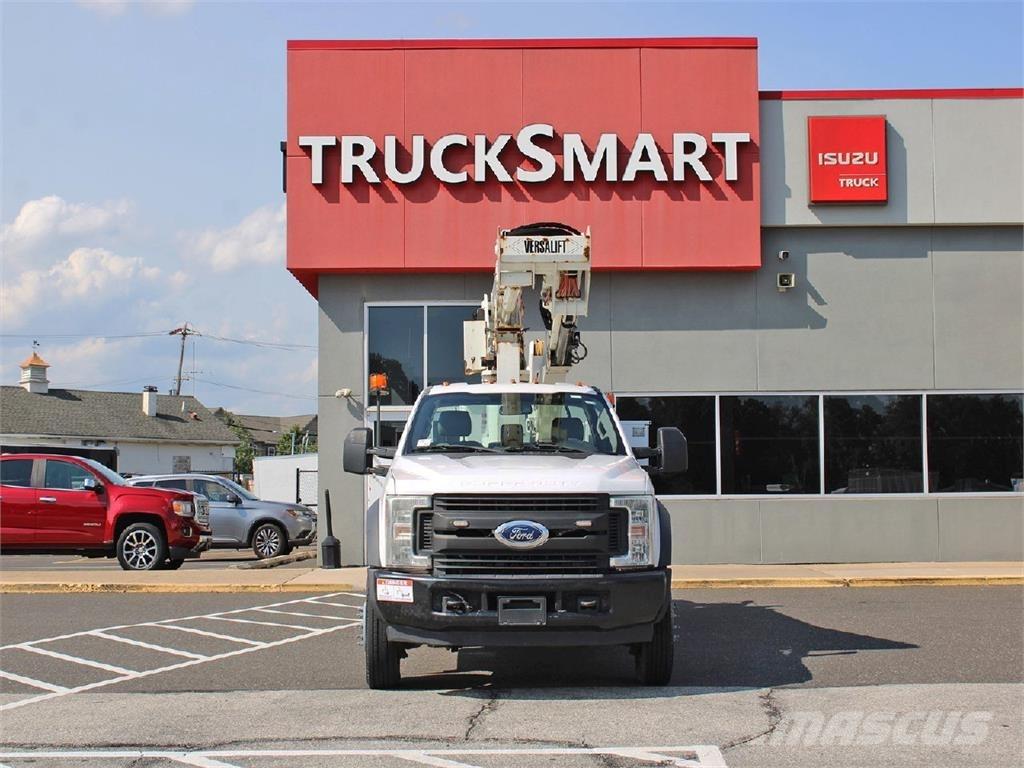 Ford F550 트럭 탑재 고소작업대