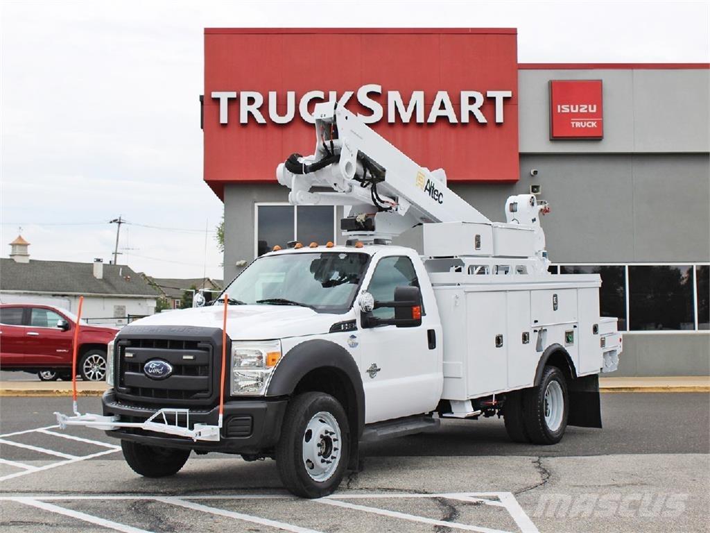 Ford F550 트럭 탑재 고소작업대
