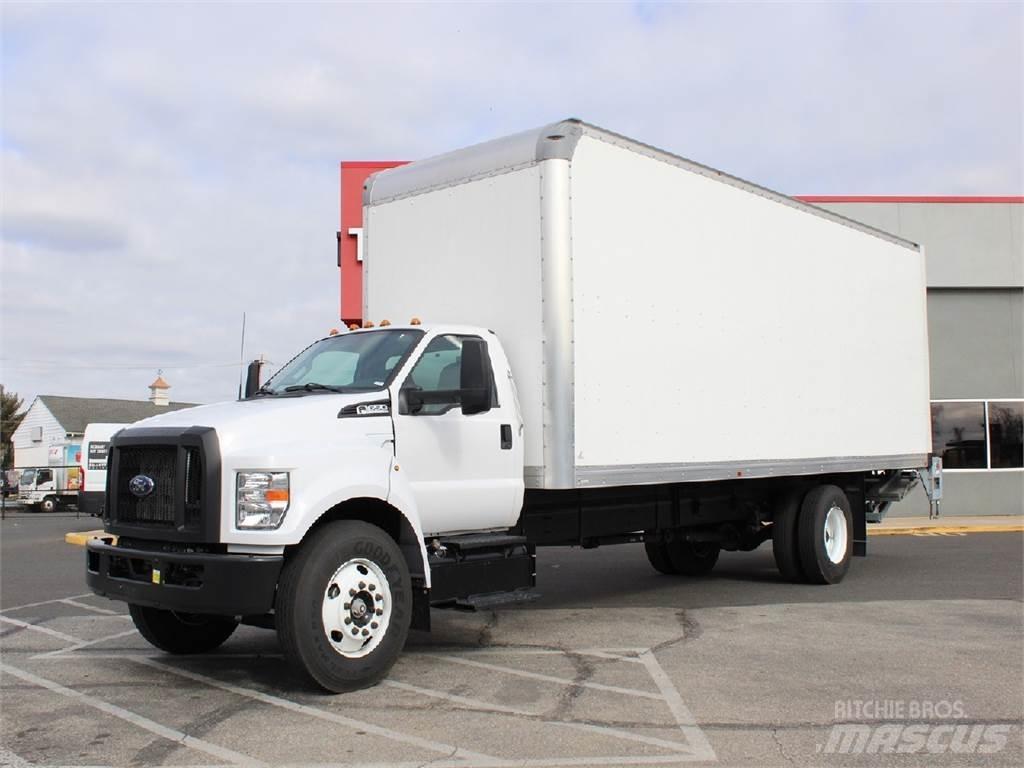 Ford F650 탑차 트럭