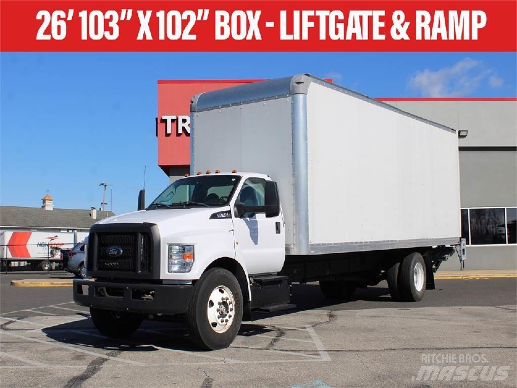 Ford F650 탑차 트럭