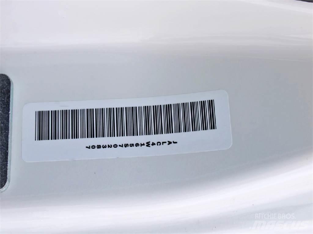 Isuzu NPR-HD 탑차 트럭