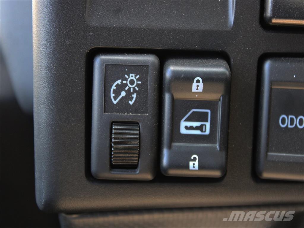 Isuzu NPR-HD 덤프 트럭