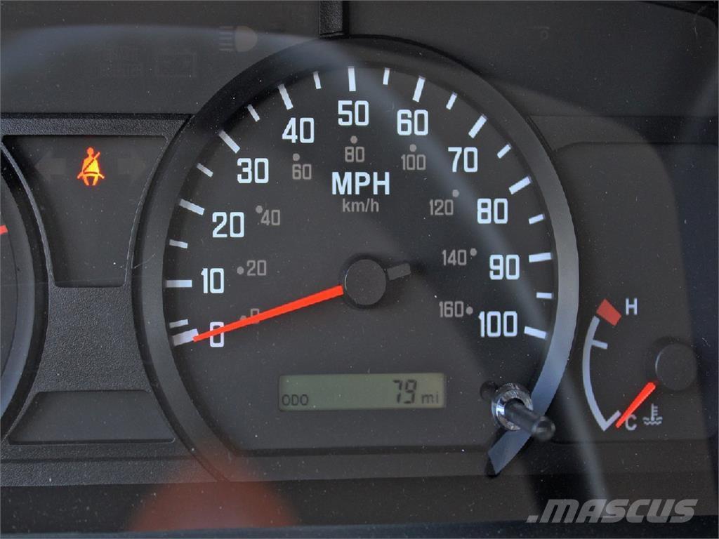Isuzu NPR-HD 탑차 트럭