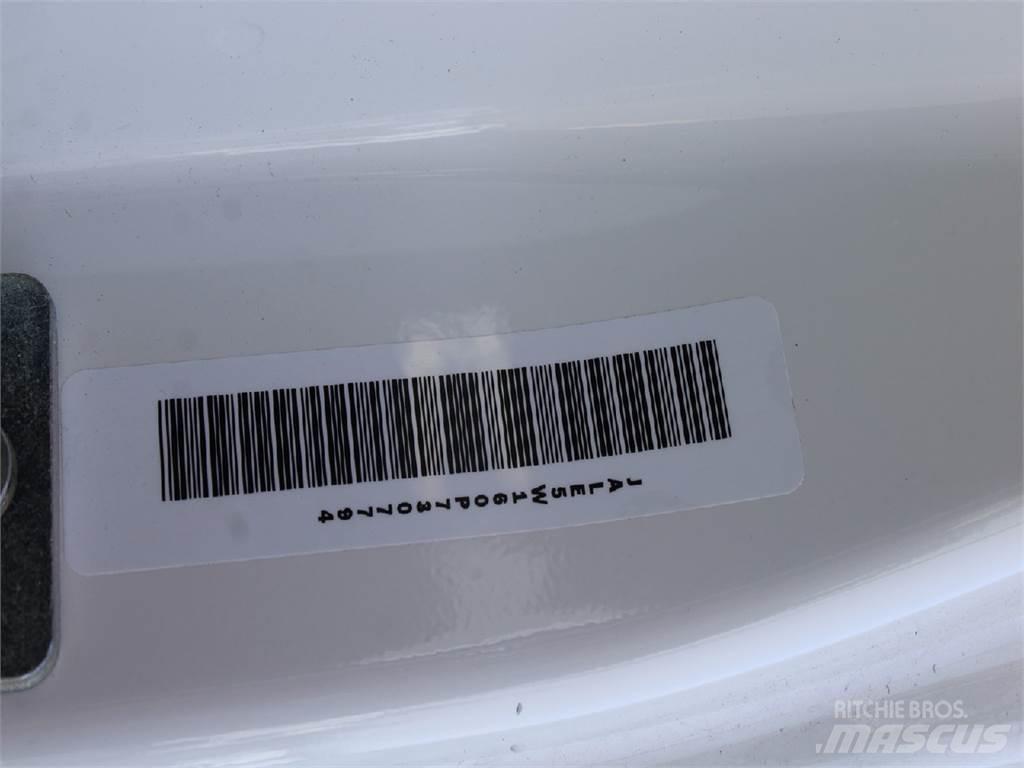 Isuzu NRR 탑차 트럭