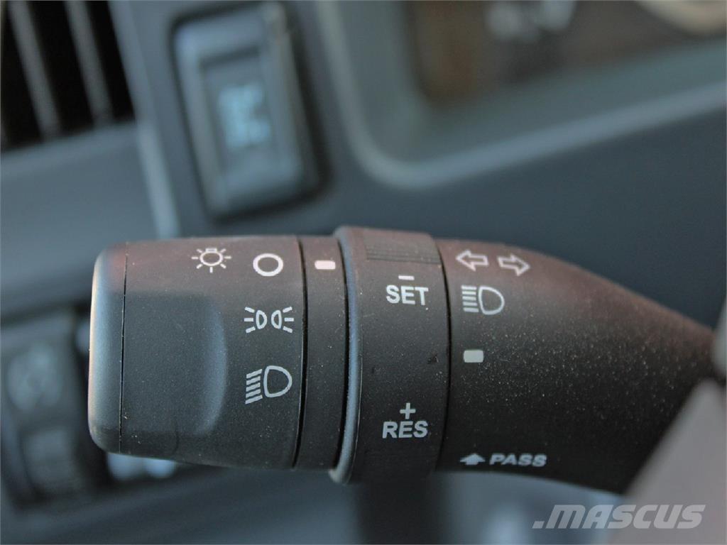 Isuzu NRR 시립/다목적 차량