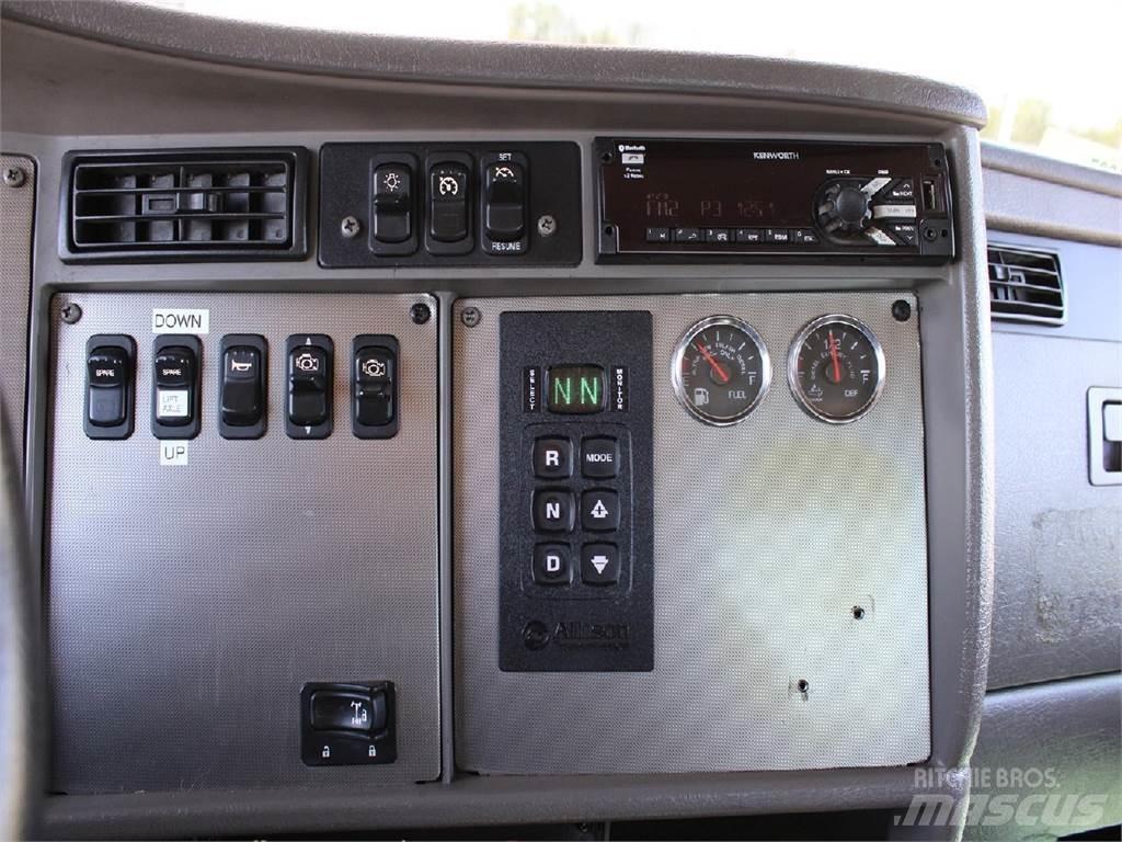 Kenworth T370 플랫베드/드롭사이드 트럭