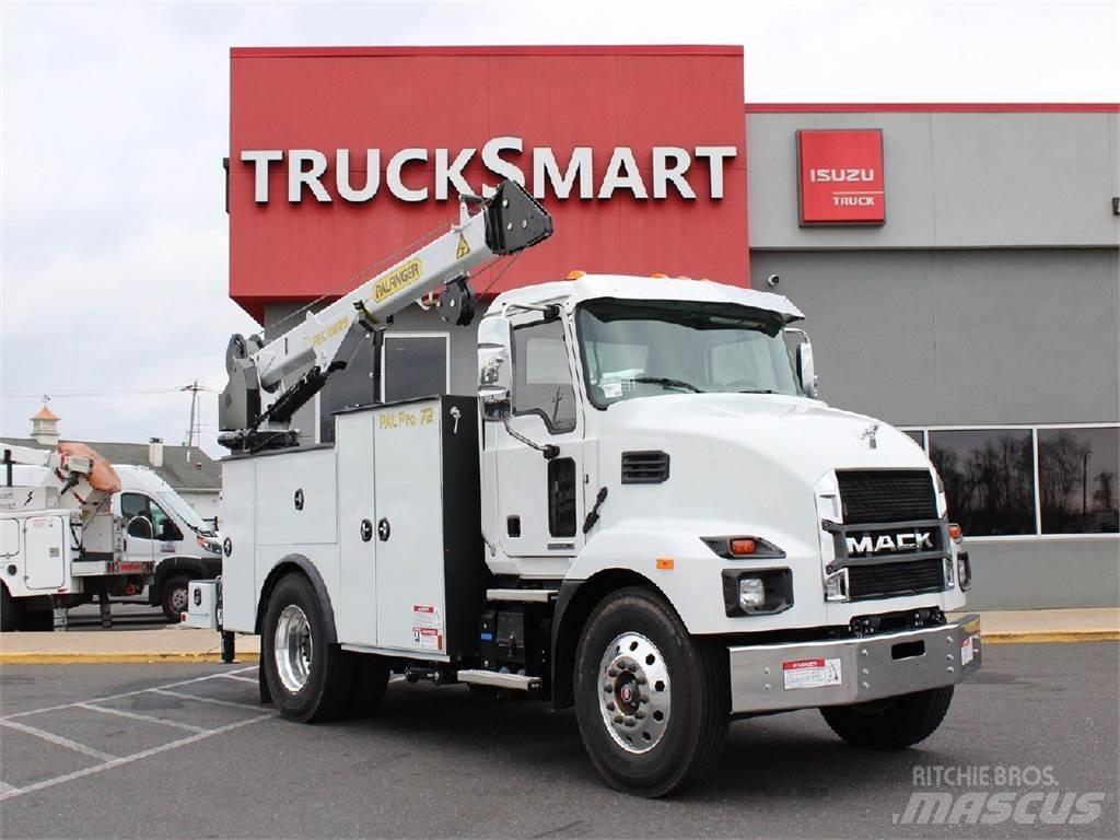 Mack MD6 시립/다목적 차량