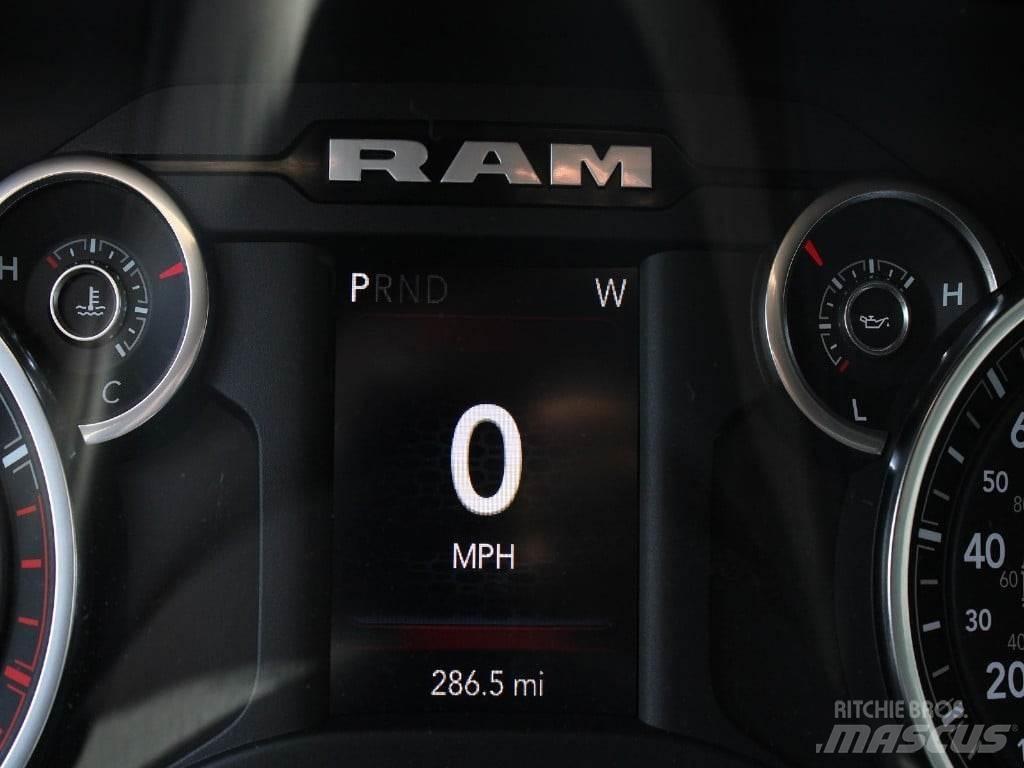 RAM 3500 덤프 트럭