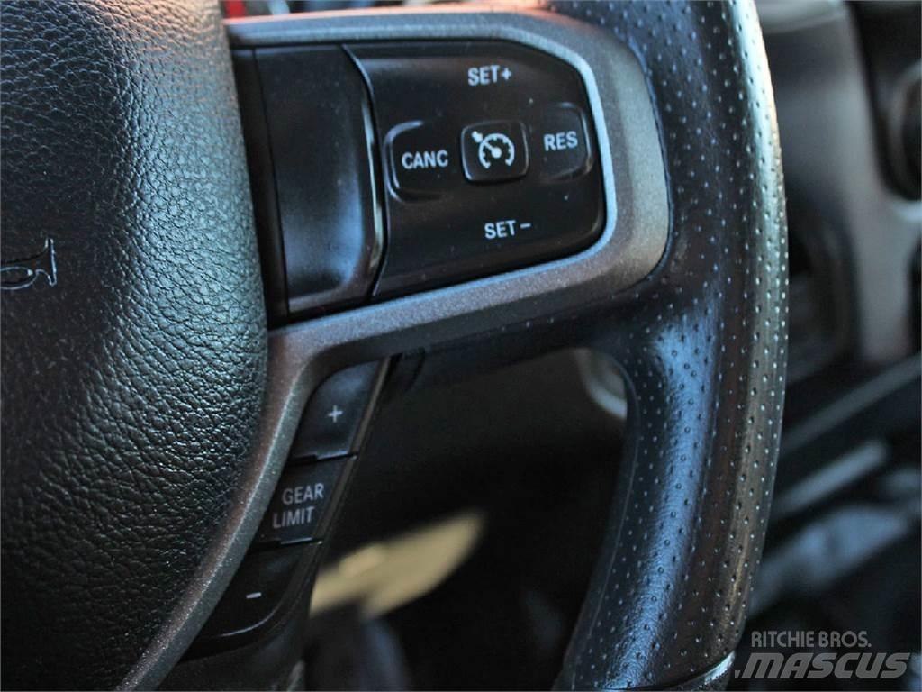 RAM 5500 케이블 리프트 탈착식 트럭