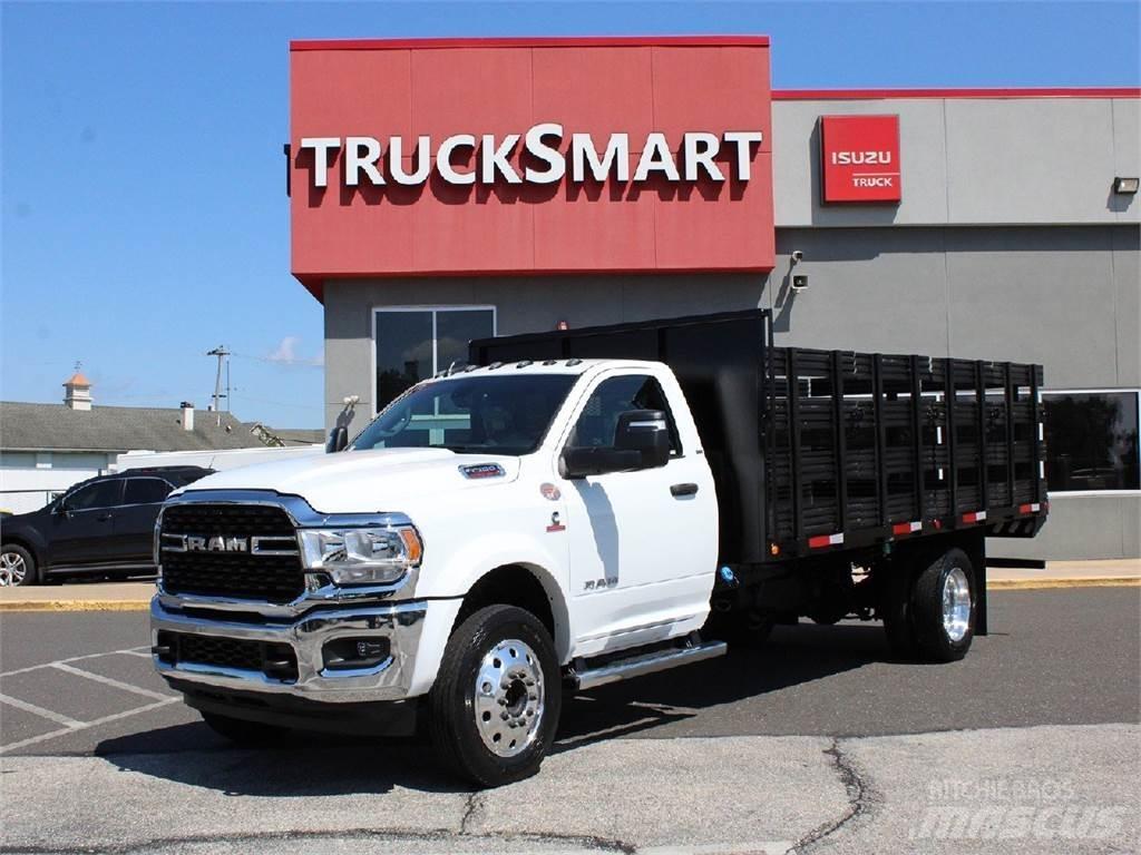 RAM 5500 플랫베드/드롭사이드 트럭