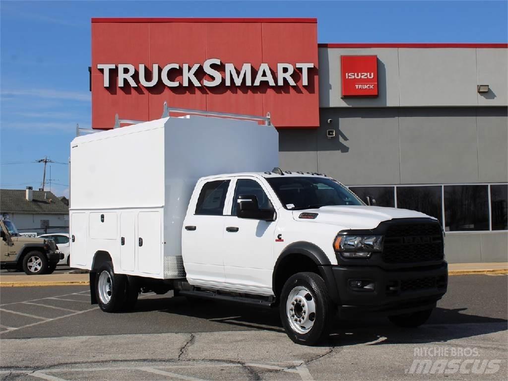 RAM 5500 시립/다목적 차량