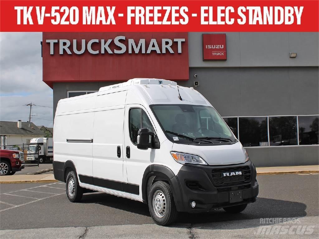 RAM PROMASTER 온도 조절식 트럭