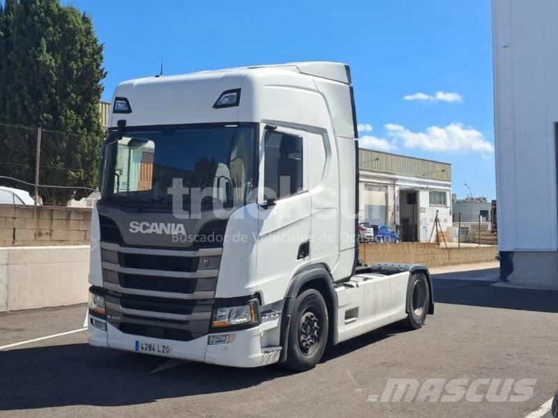 Scania R450 트랙터 유닛