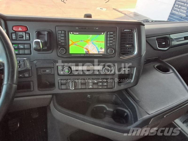 Scania R450 트랙터 유닛