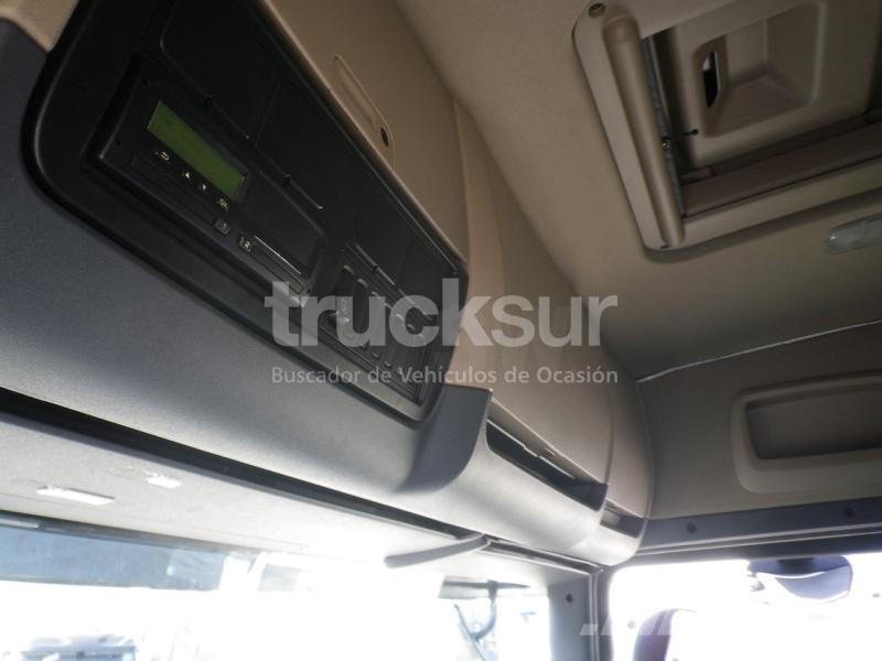 Scania R450 트랙터 유닛