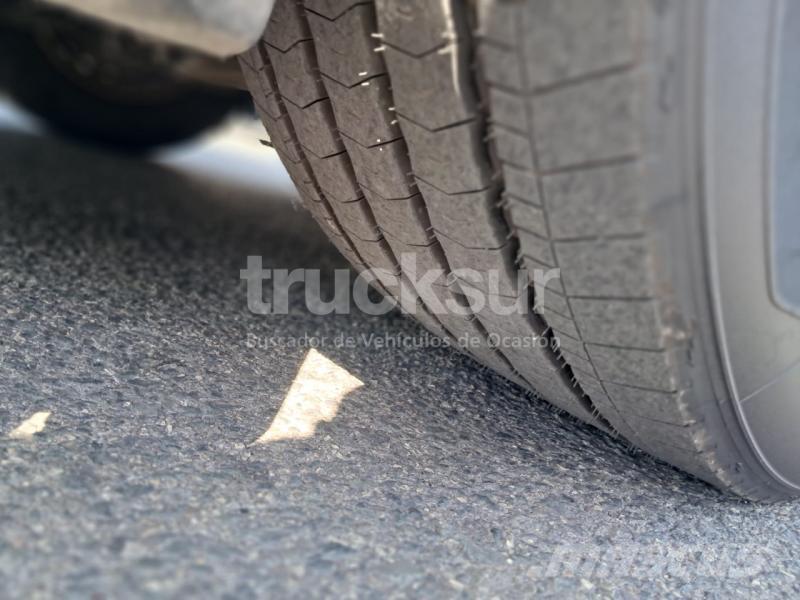 Scania R450 트랙터 유닛