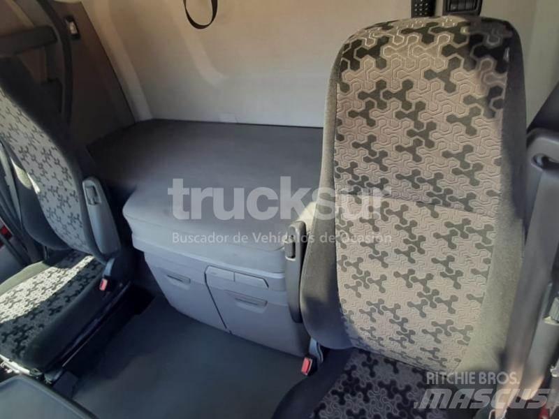 Scania S450 트랙터 유닛