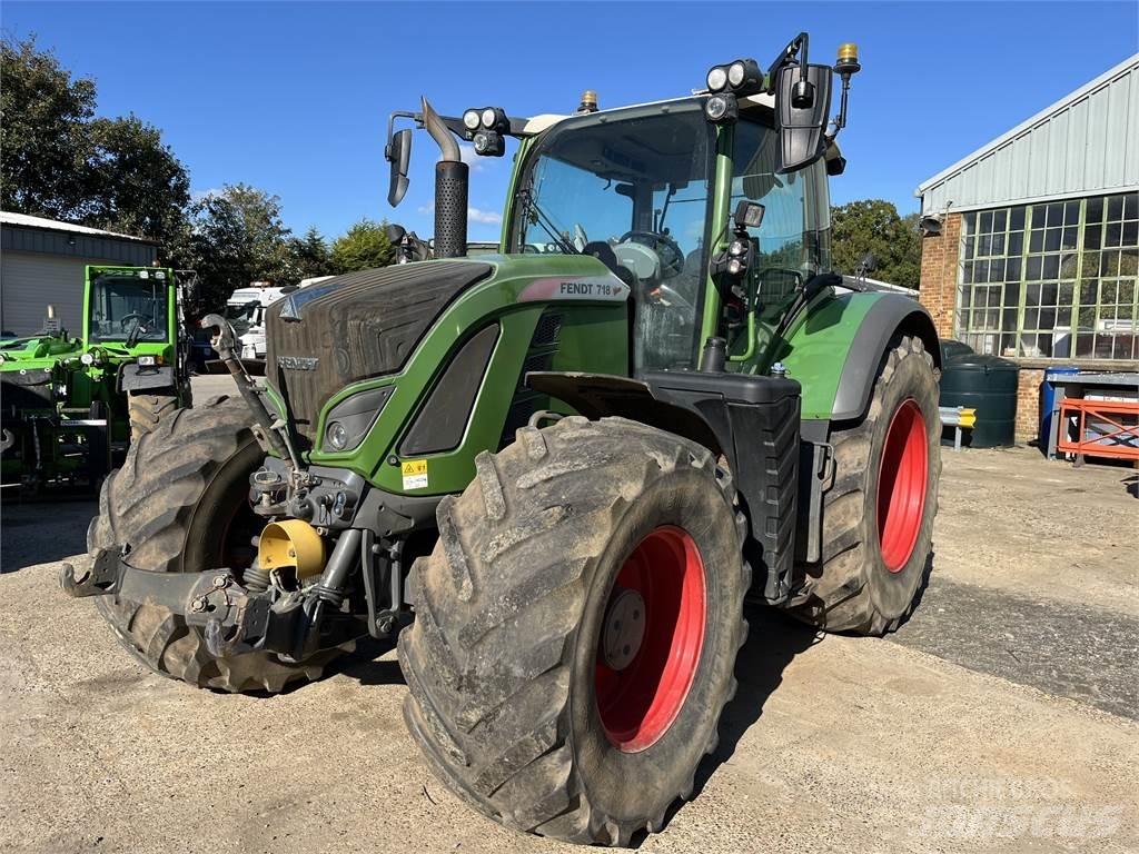 Fendt 718 트랙터