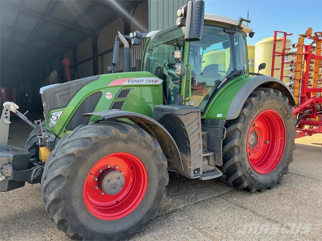 Fendt 724 트랙터