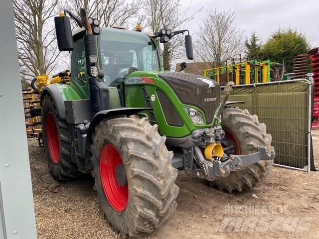 Fendt 724 DEMO 트랙터