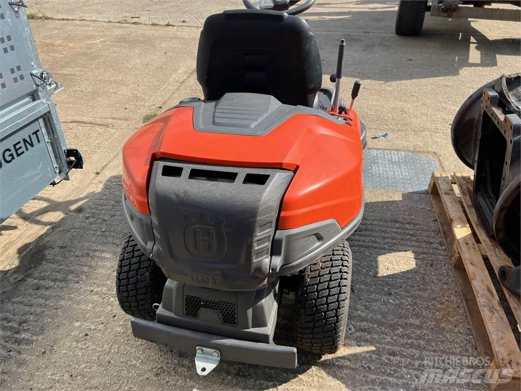 Husqvarna R216 제초기