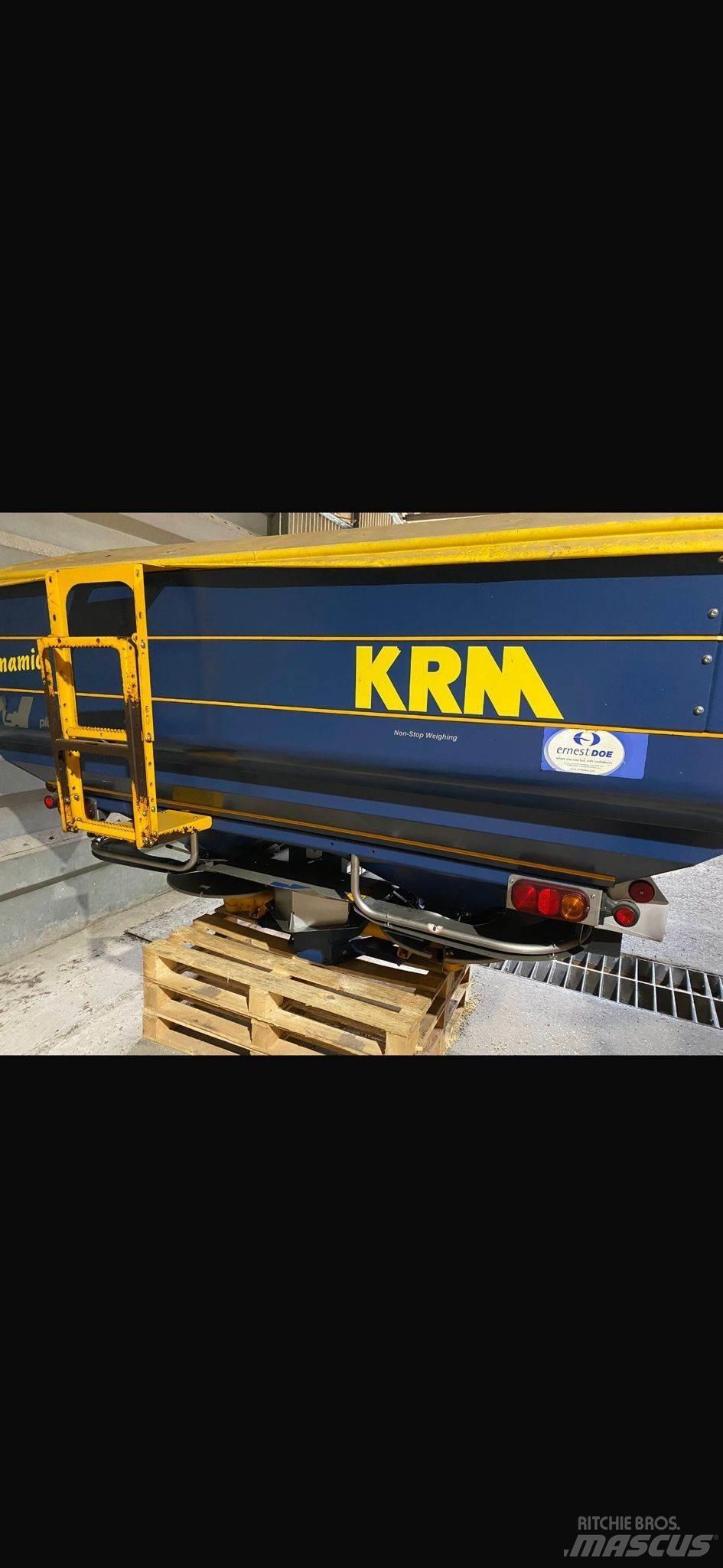 Krm M2W D 퇴비살포기