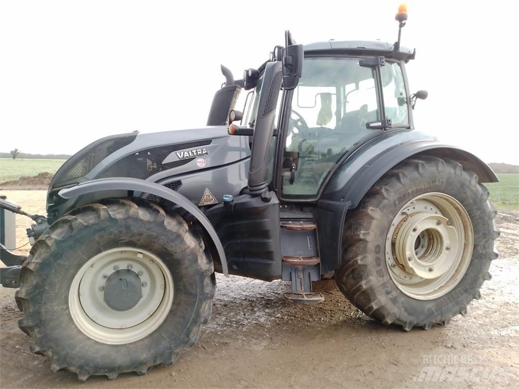 Valtra T254V 트랙터