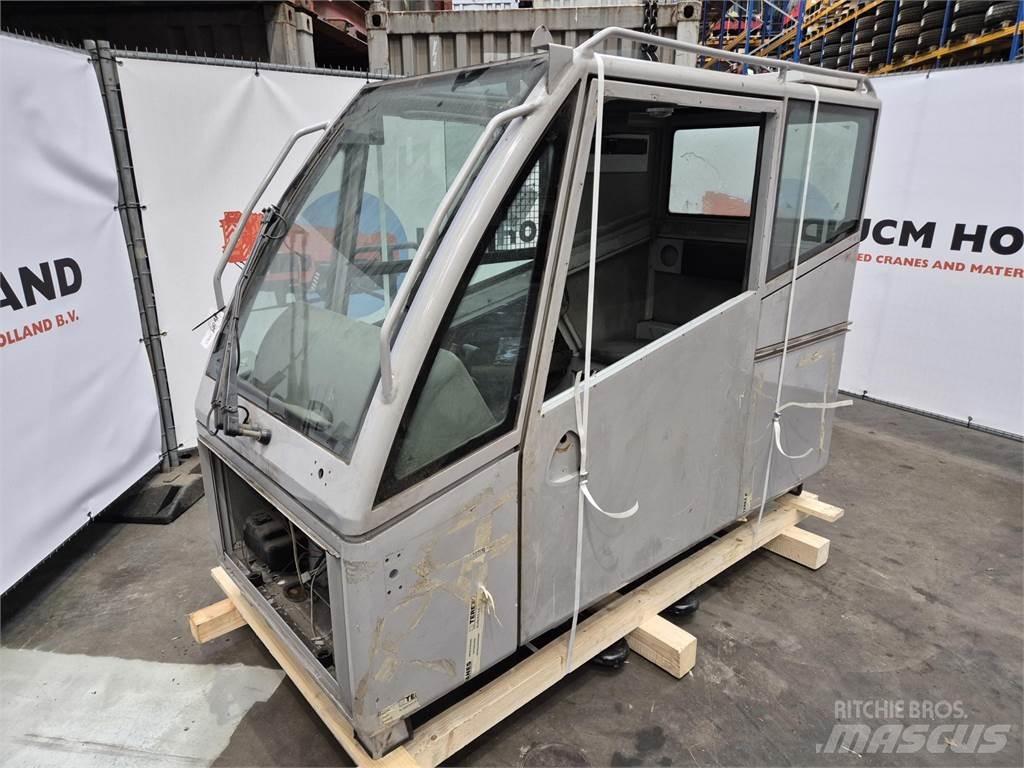  C.T.2 upper cabin 캐빈 및 인테리어