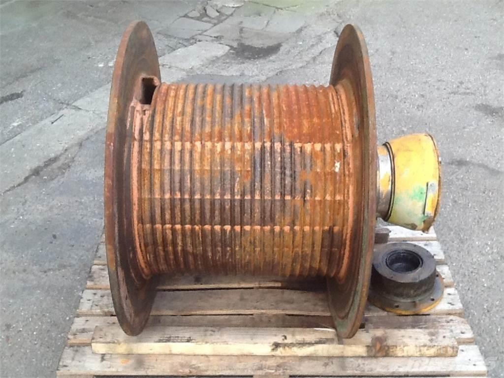 Krupp KMK 5100 winch 크레인 부품 및 장비