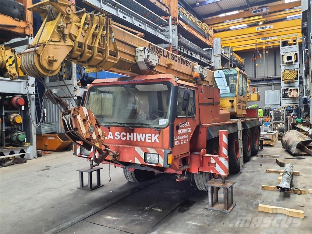 Liebherr LTM 1050 A/T 크레인