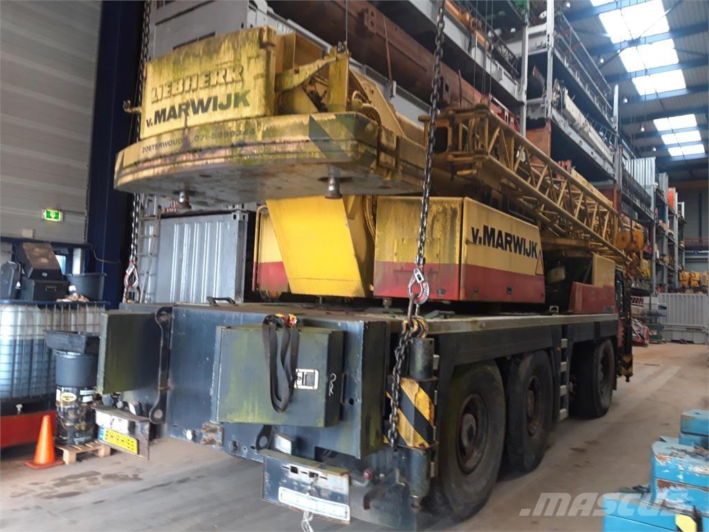 Liebherr LTM 1060-2 A/T 크레인