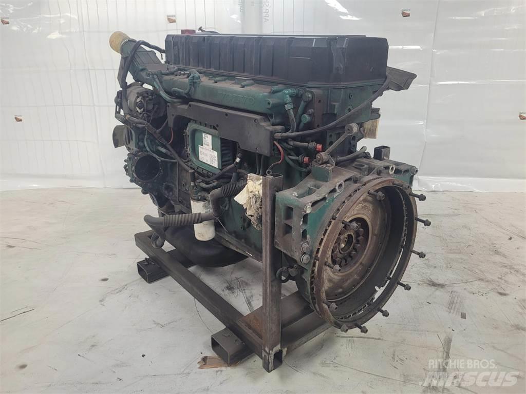 Volvo D12 엔진