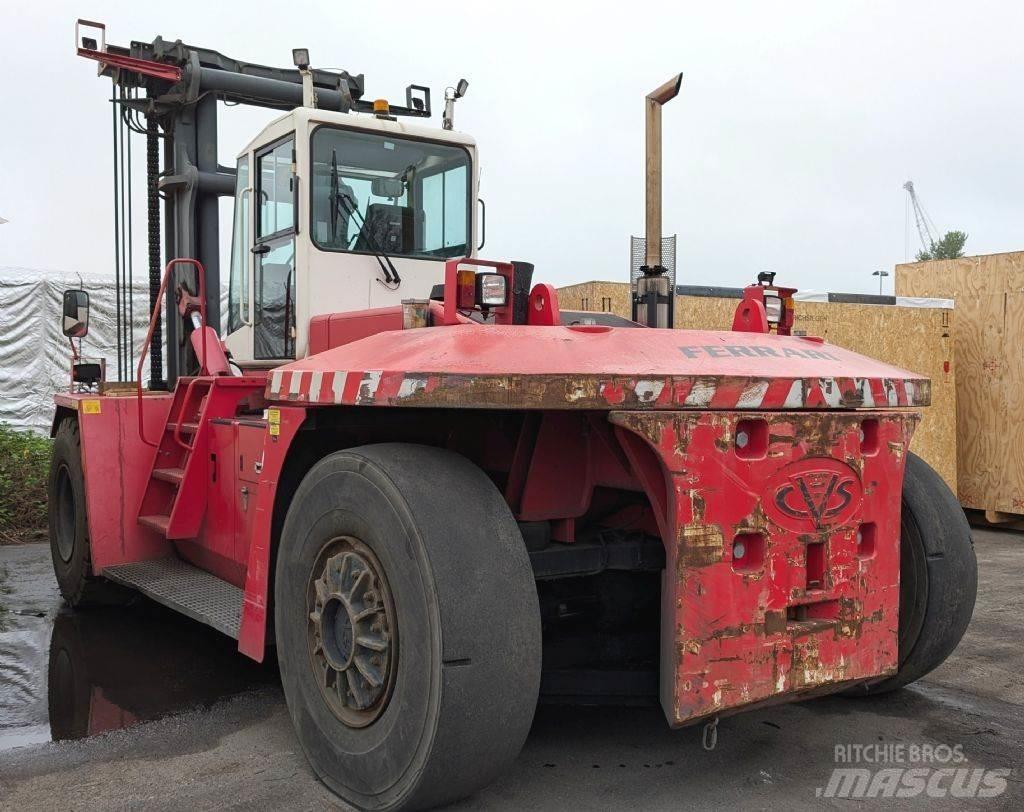 CVS Ferrari F32 디젤 지게차