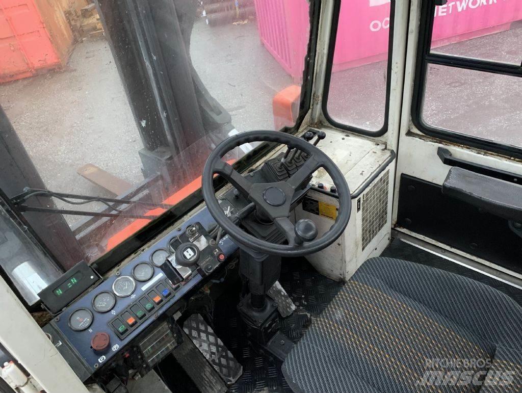 Svetruck 13,6-120-32 디젤 지게차