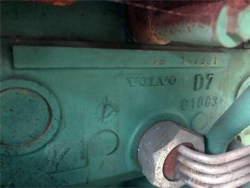 Volvo D7B 자재 장비 - 기타