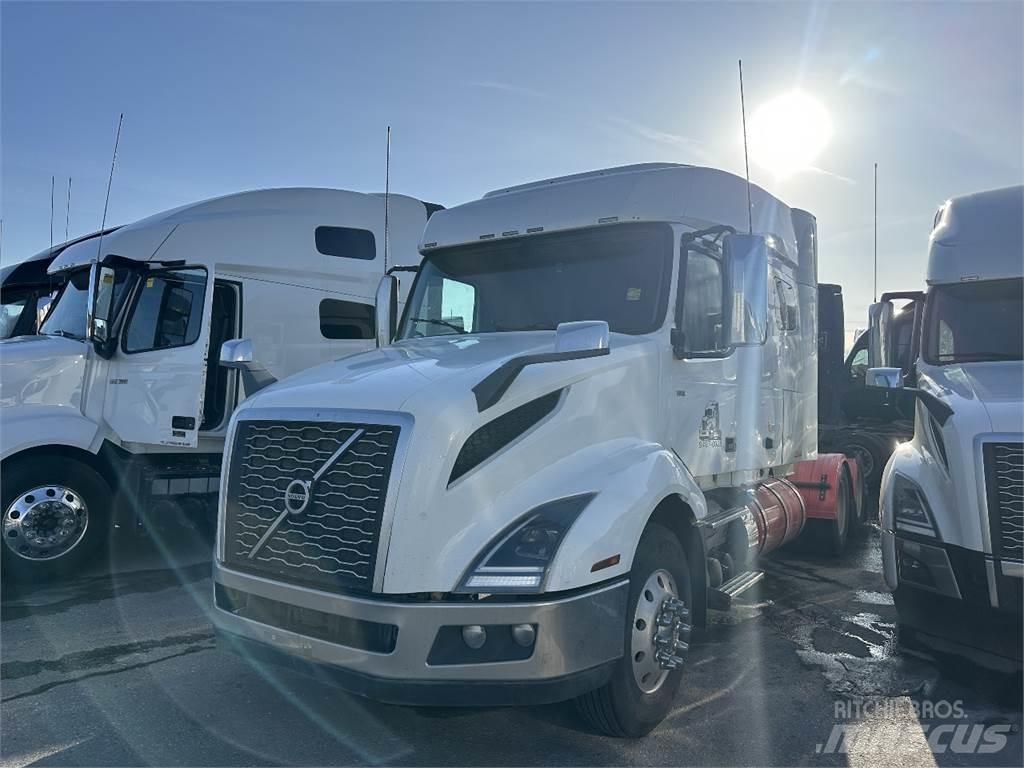 Volvo VNL740 트랙터 유닛