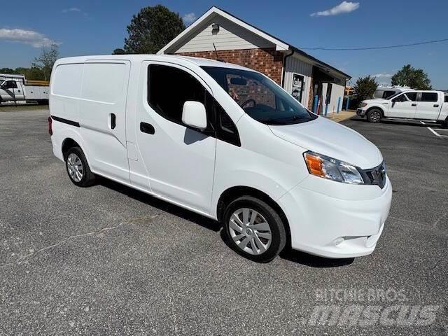 Nissan NV200 건설 장비 - 기타