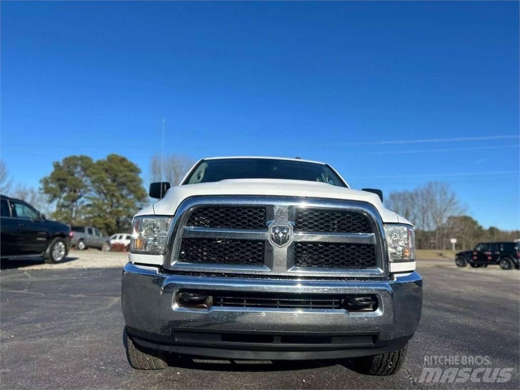 RAM 2500 건설 장비 - 기타