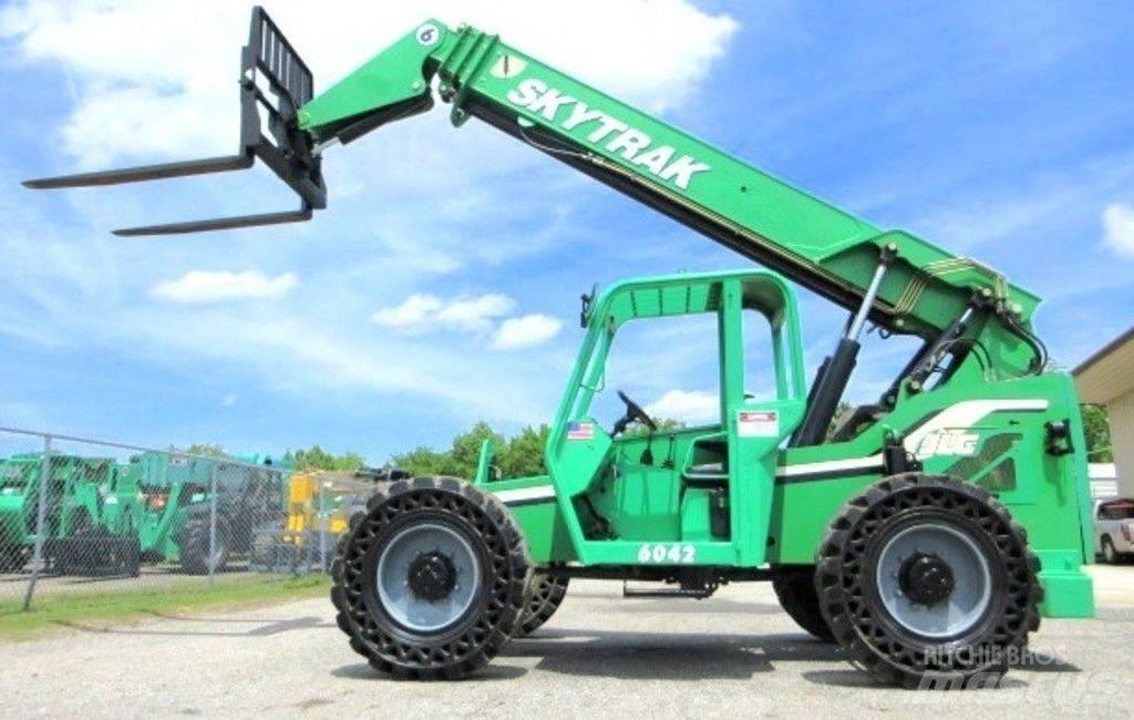 SkyTrak 6042 건설 장비 - 기타