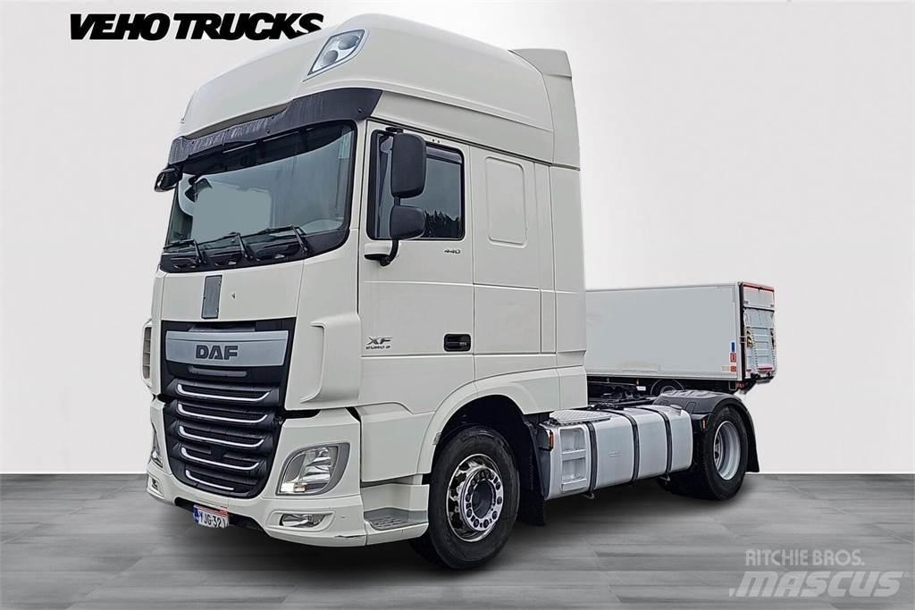 DAF XF 440 트랙터 유닛