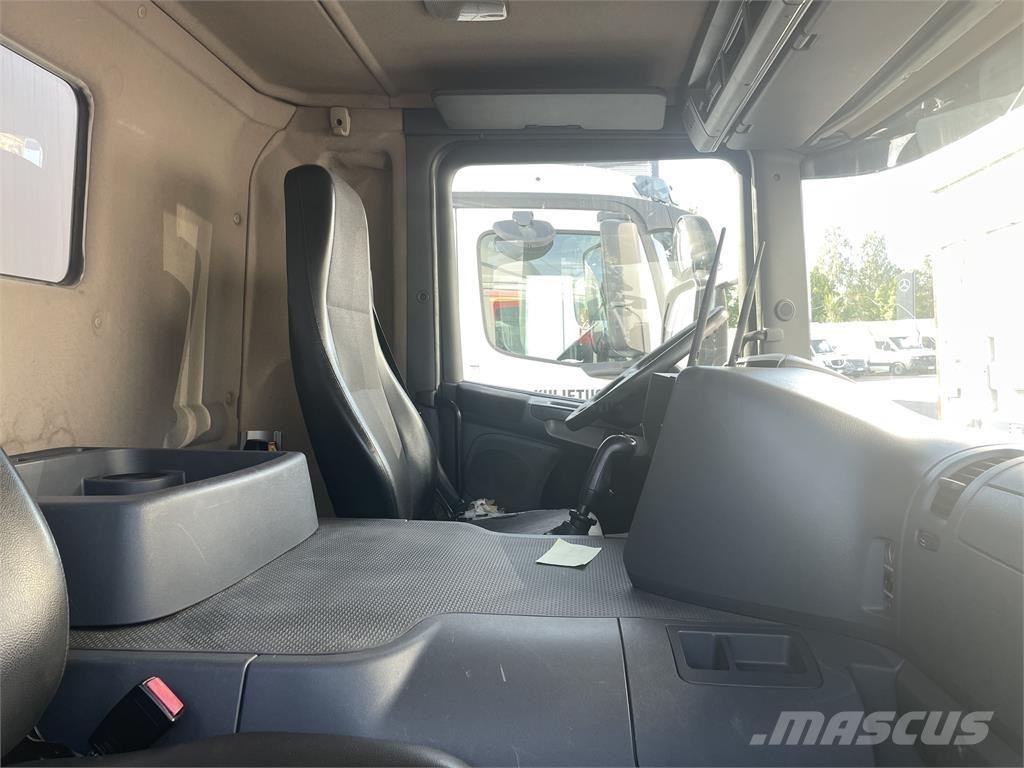 Scania P230 트랙터 유닛