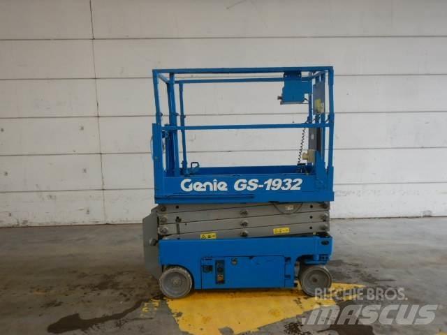 Genie GS1932 가위형 리프트