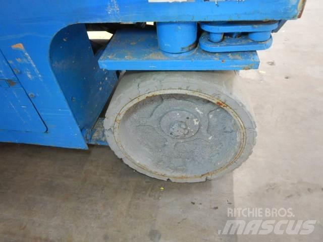 Genie GS2032 가위형 리프트
