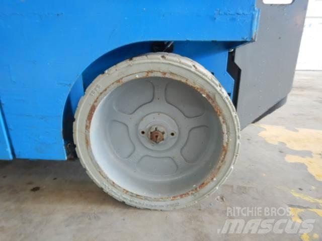 Genie GS2032 가위형 리프트